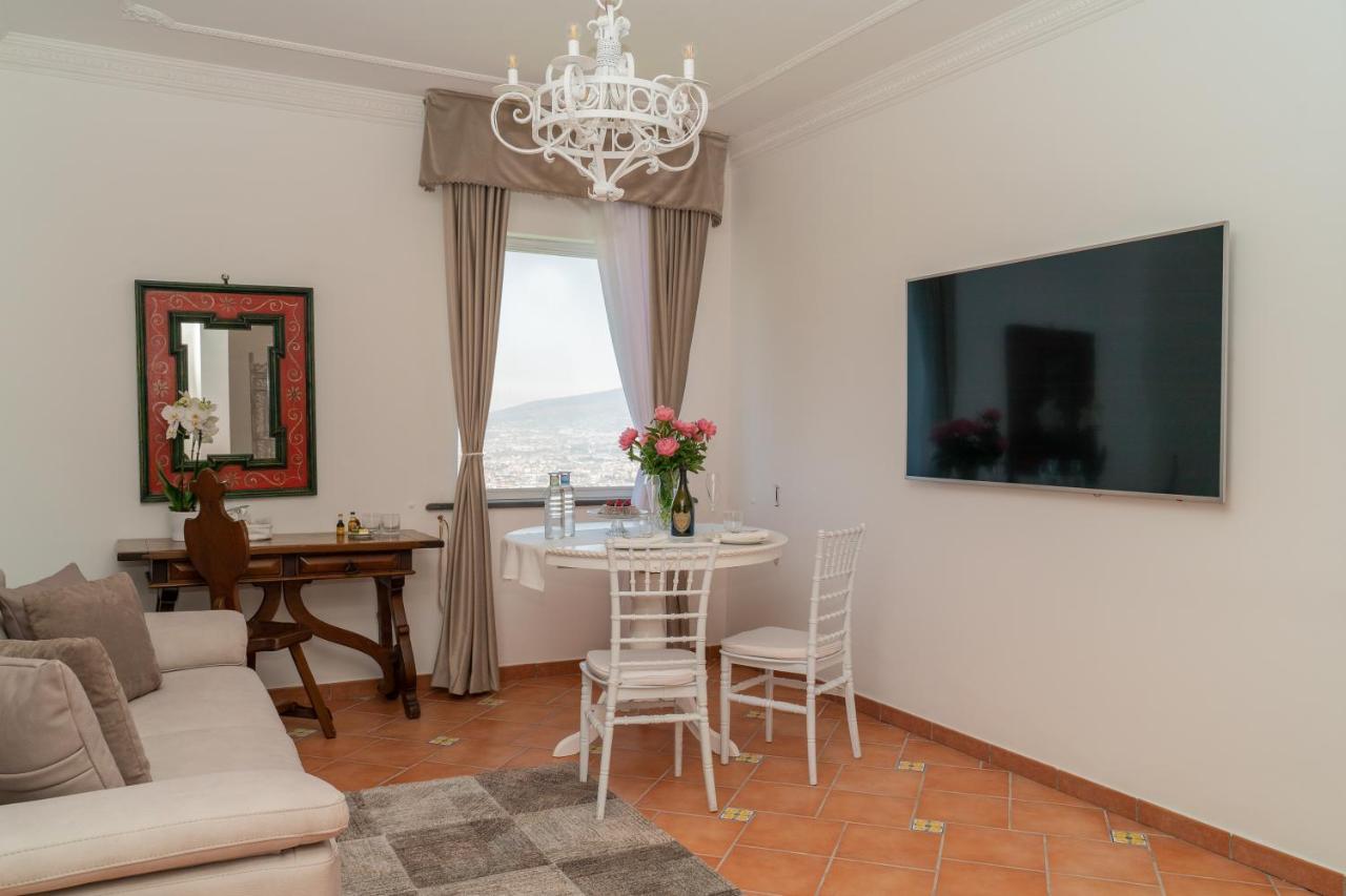 Villa Palmentiello SantʼAntonio Abate Esterno foto