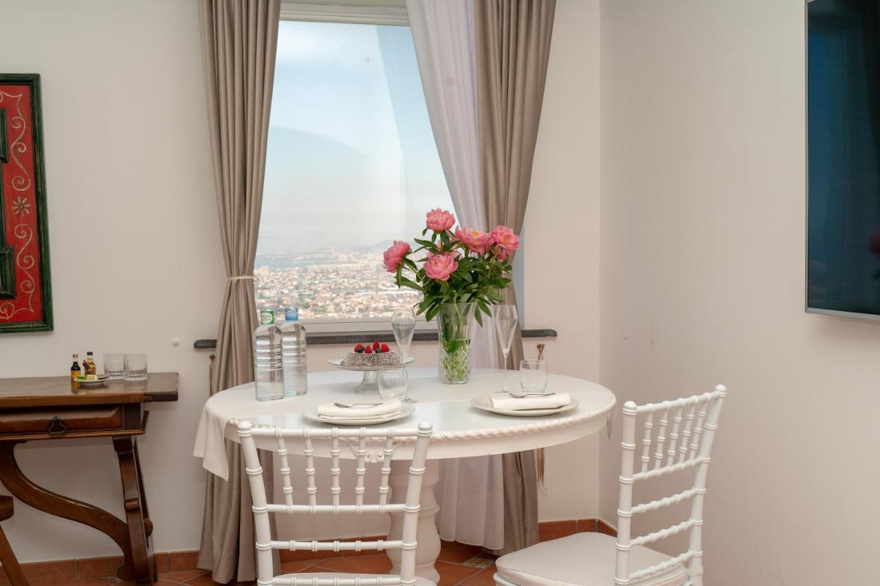 Villa Palmentiello SantʼAntonio Abate Esterno foto