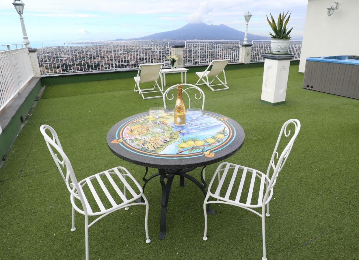 Villa Palmentiello SantʼAntonio Abate Esterno foto